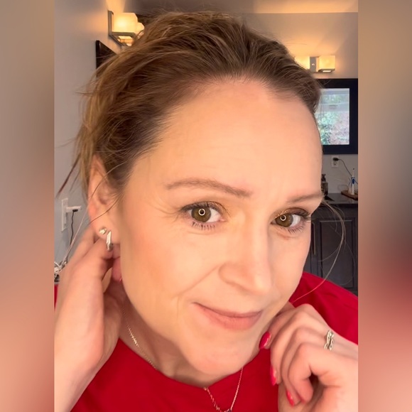 Meet your Posher, Jan - Picture 2 of 12